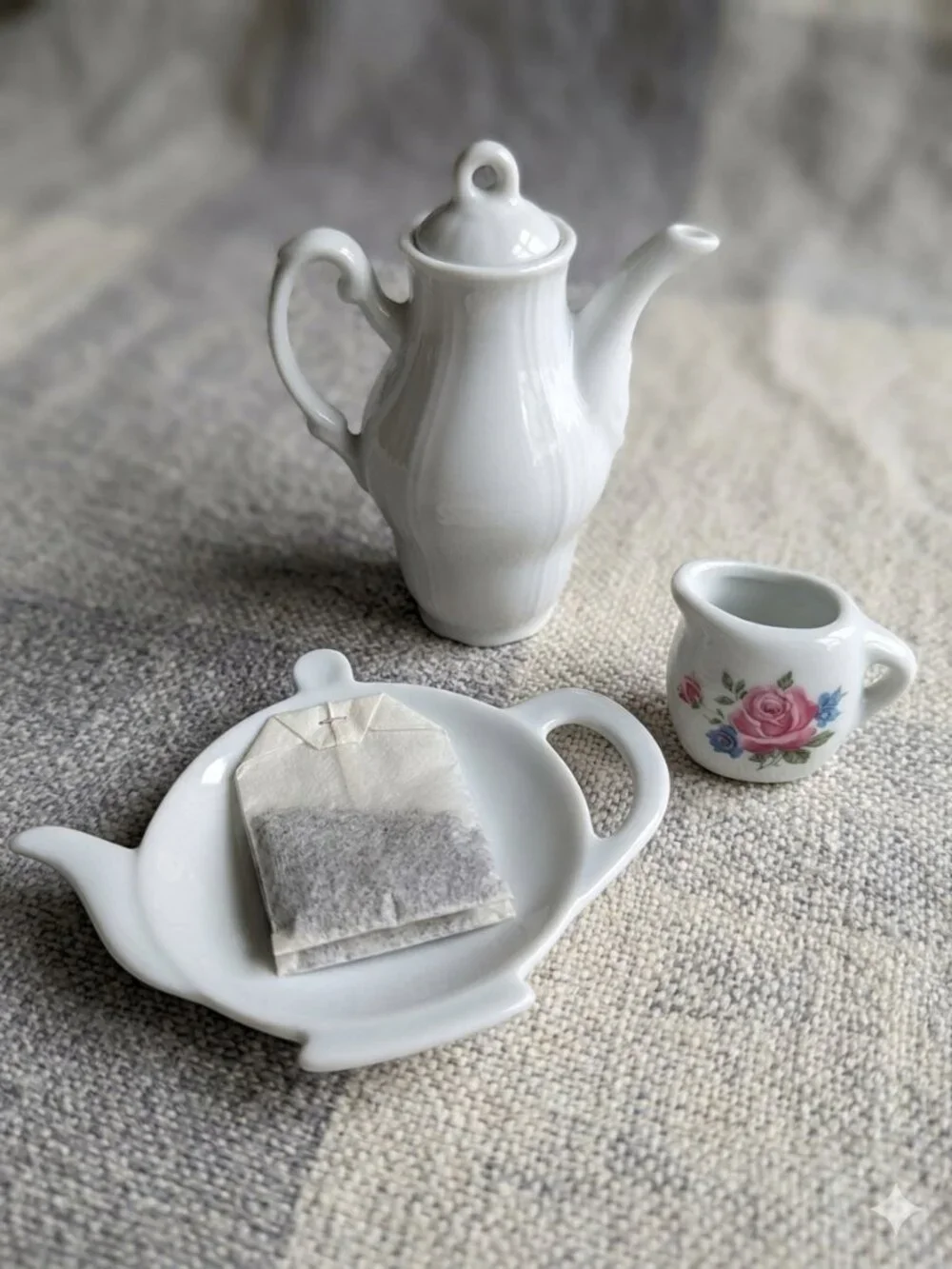 VTG Mini Tea Set Trio: White Porcelain Tea Bag Rest, Tall Ornament & Rose Cream